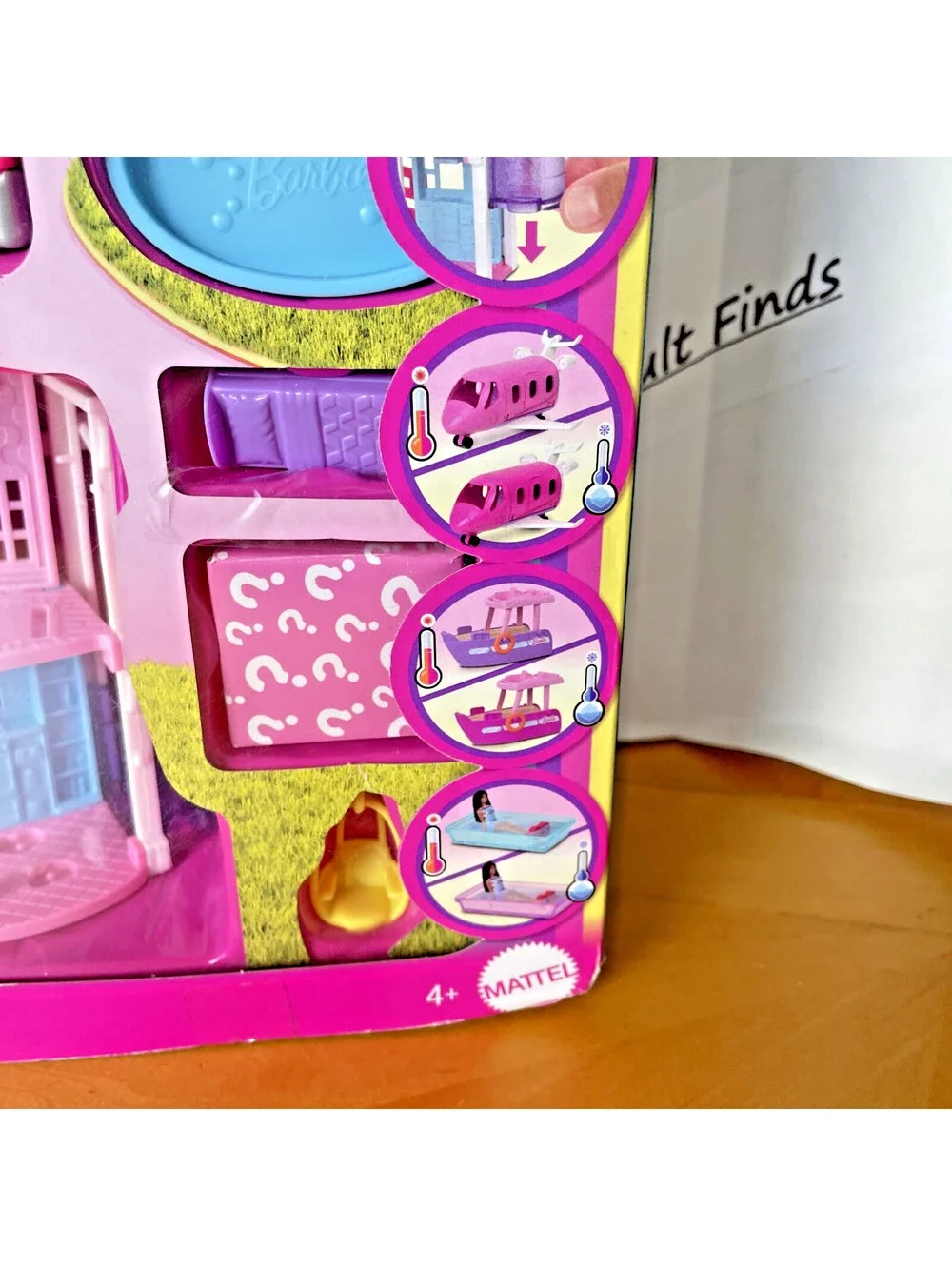 Barbie Mini BarbieLand DreamHouse & 3-Vehicle Playset Piccolo, Multicolor